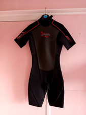 Gul shortie wetsuit Men size Small black with red trim  
