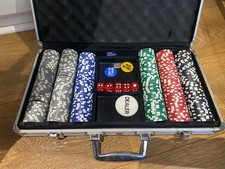 300 Chips Poker Set Game In