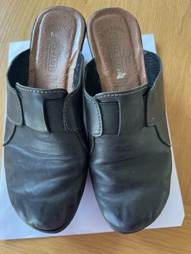 Fly flot size - 5, leather