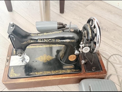 Singer vintage sewing machine - singer,