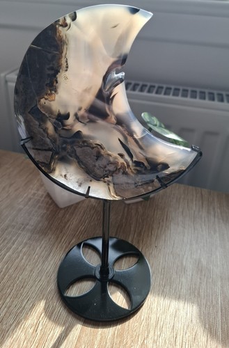 Volcano agate crystal moon - agate,