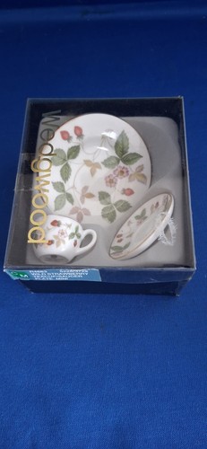 Wedgwood miniature wild - miniature,