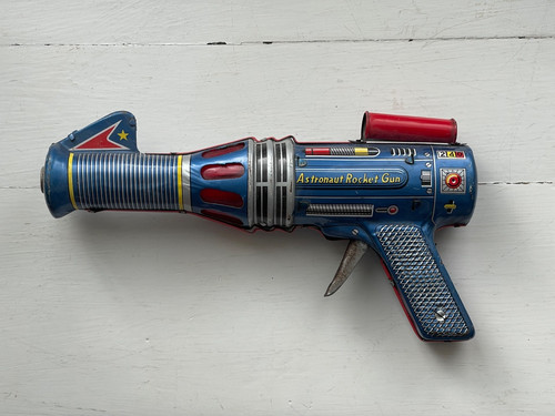 Daiya astronaut rocket gun - daiya,