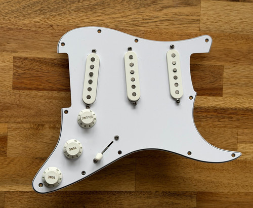 Fender strat loaded pickguard - strat,
