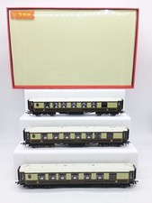 Hornby Pullman Coaches Cygnus