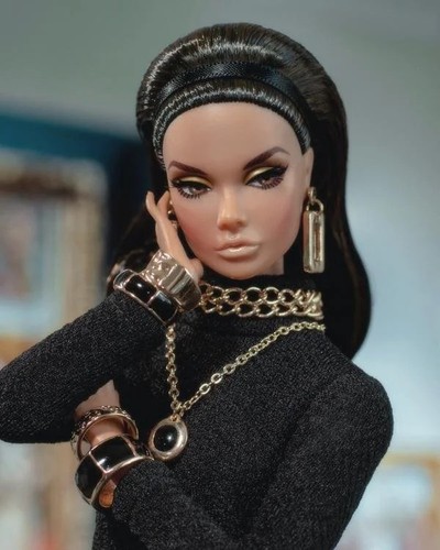 Integrity toys fashion royalty