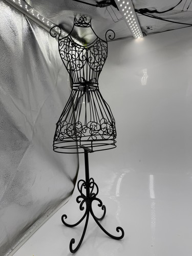 Black metal wire dress form - black,