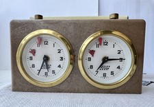 APF V Rolland Vintage Chess