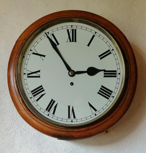Round dial fusee clock snail - clock,