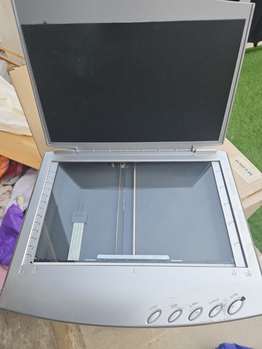 Plustek flatbed scanner - flatbed,