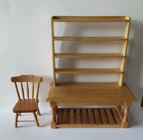 Dolls house pine kitchen - 1:12,