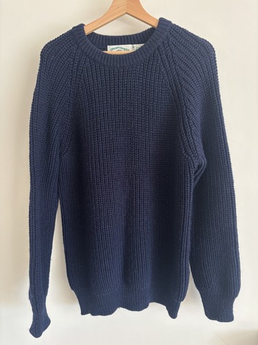 100 irish wool - 100%,