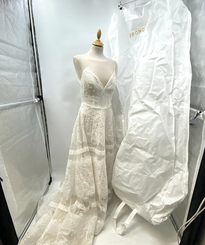 Pronovias spanish designer - pronovias,