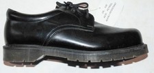 BRAND NEW SOLOVAIR  size 10 men's black leather shoes.