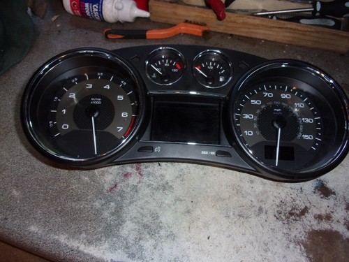 Peugeot rcz 208 clocks - peugeot, speedo