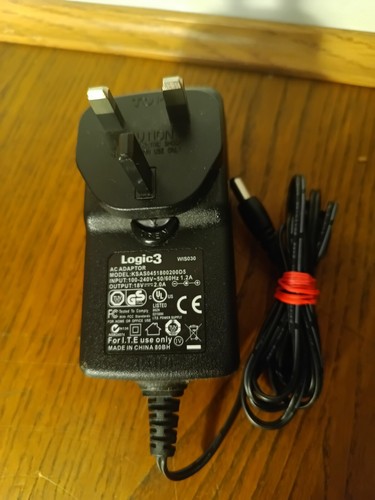 Genuine logic3 wis030 18v 0a - logic3, 2.0a