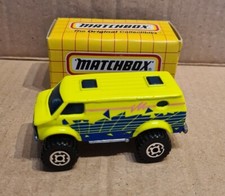 Matchbox MB26 Chevy Van 4X4 