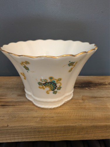 Minton titania floral - minton, vase
