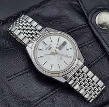 Vintage Seiko 5 Wristwatch