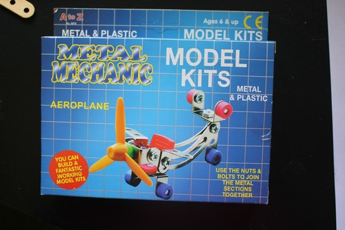 Metal mechanic model kit - mechanic,