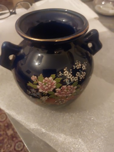 Vintage flower pot - vintage,