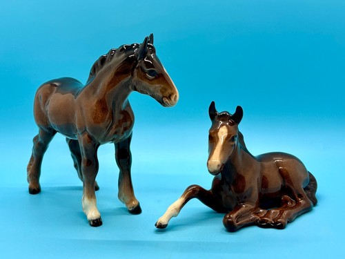 Lot beswick horses foal - of,