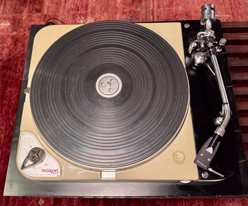 Thorens 124 turntable - td, w/
