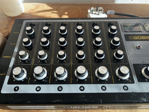 Boss vintage 6 channel - km-6,