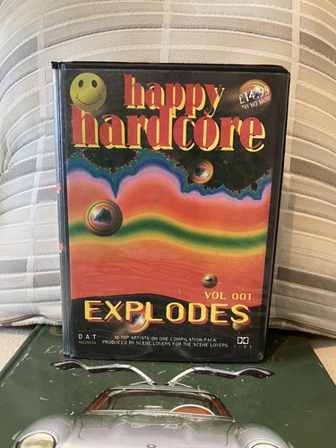 Happy hardcore explodes vol - happy,