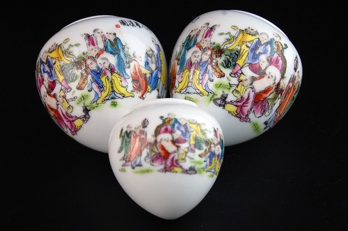 Large vintage porcelain bird - large,