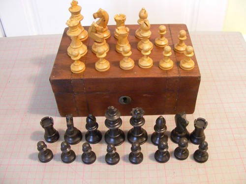 61mm chess set antique - 61mm.,