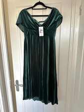 QUIZ Green Velvet Midi Dress - Christmas Party - Occasionwear - Size 16 - BNWT