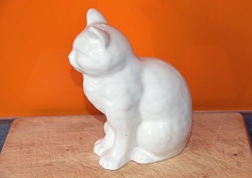 Sylvac white glossy cat - sylvac,