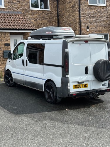 Vauxhall vivaro campervan - vauxhall,