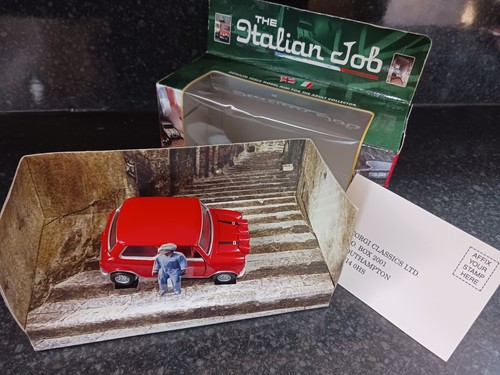 Corgi cc82215 red mini cooper - red,