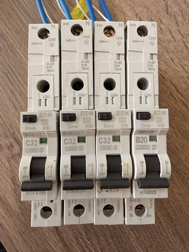 Eaton r30 rcbo type - eaton,