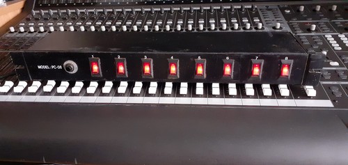 Way lit switched power - 8,