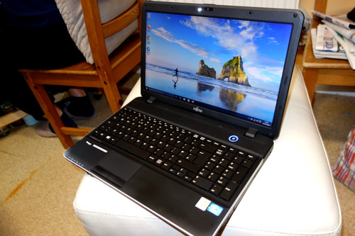Fujitsu lifebook a512 3110m - fujitsu, i3-3110m