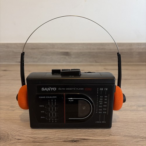 Vintage 1980s sanyo walkman - sanyo,