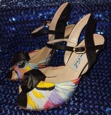 Comme il Faut tango shoes