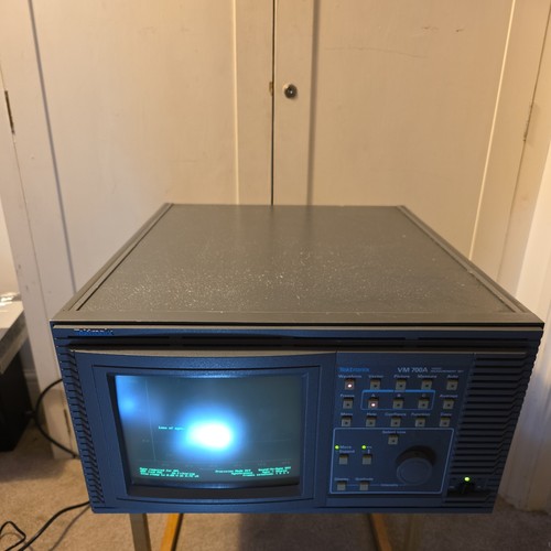 Tektronix vm700a waveform