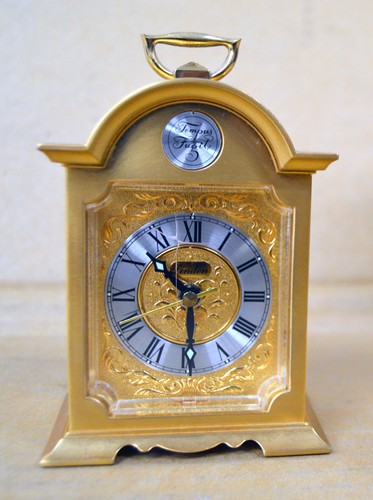 Vintage linden tempus fugit - vintage,