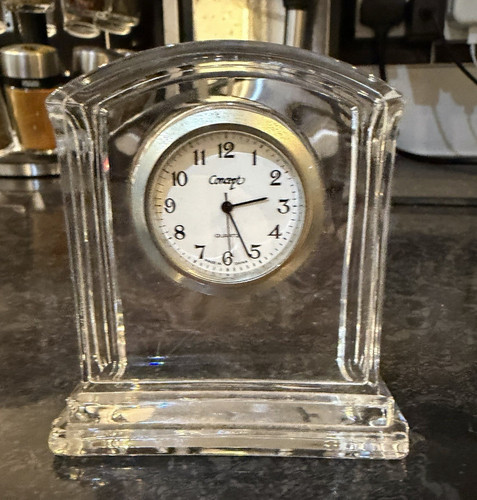 Concept desk clock clear glass - concept,