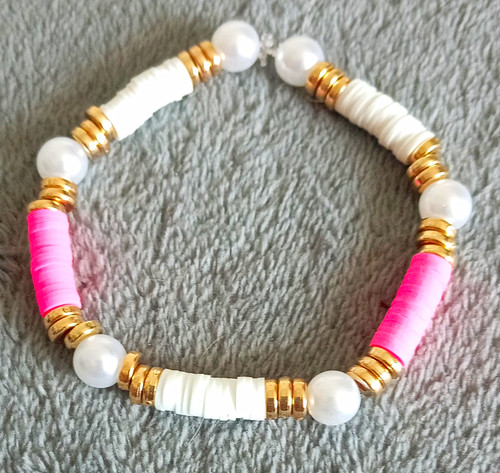 Pink white plastic beaded - white,