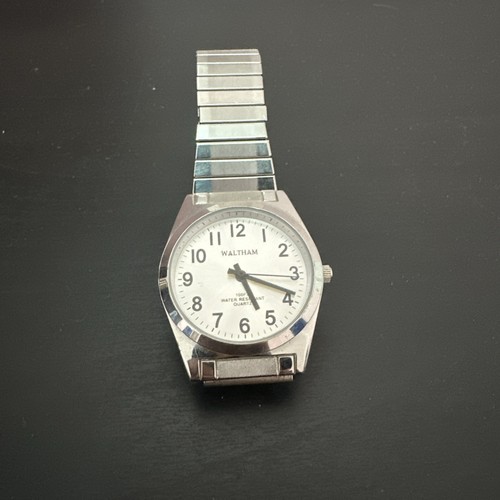 Waltham water resistant 30m - water,