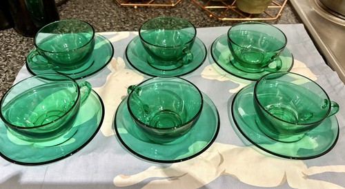 Arcoroc france green glass cup - green,