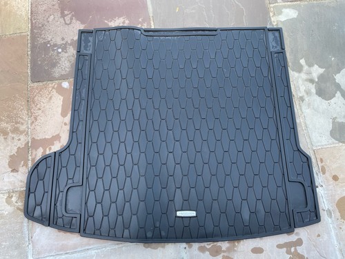 Jaguar pace rubber - boot, mat