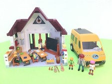 PLAYMOBIL CITY LIFE SCHOOL