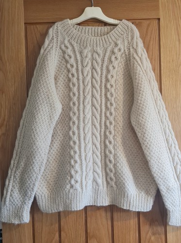 Pure wool handknitted - pure,