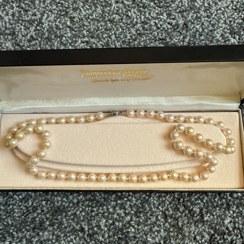 Vintage pompadour pearl - vintage,